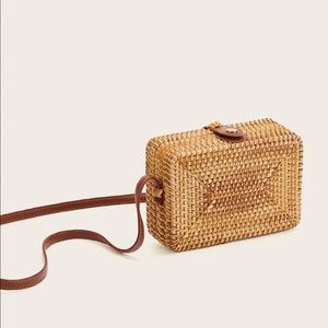 Straw detailed boho vacation bag
